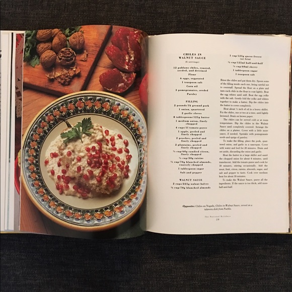 Frida Kahlo Recipe and Reminiscences Book - Picture 2 of 3